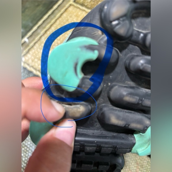 Nike Women's Sneakers in Teal and Pink - Picture 10 of 10